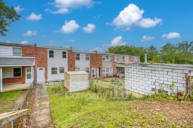 Building Photo - 902 Catawba Ct