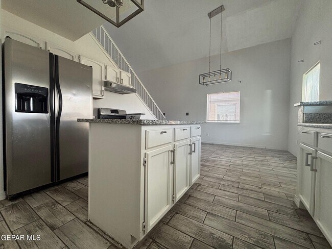 Building Photo - 12444 Sombra Grande Dr