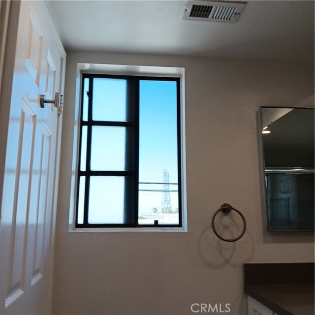 Building Photo - 1419 W 179th St