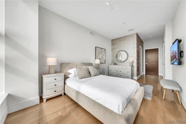 Building Photo - 200 Delaware Ave