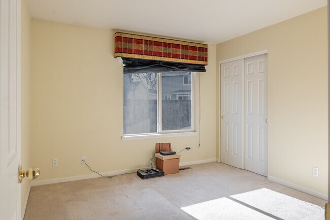 Building Photo - 2815 Decatur Dr