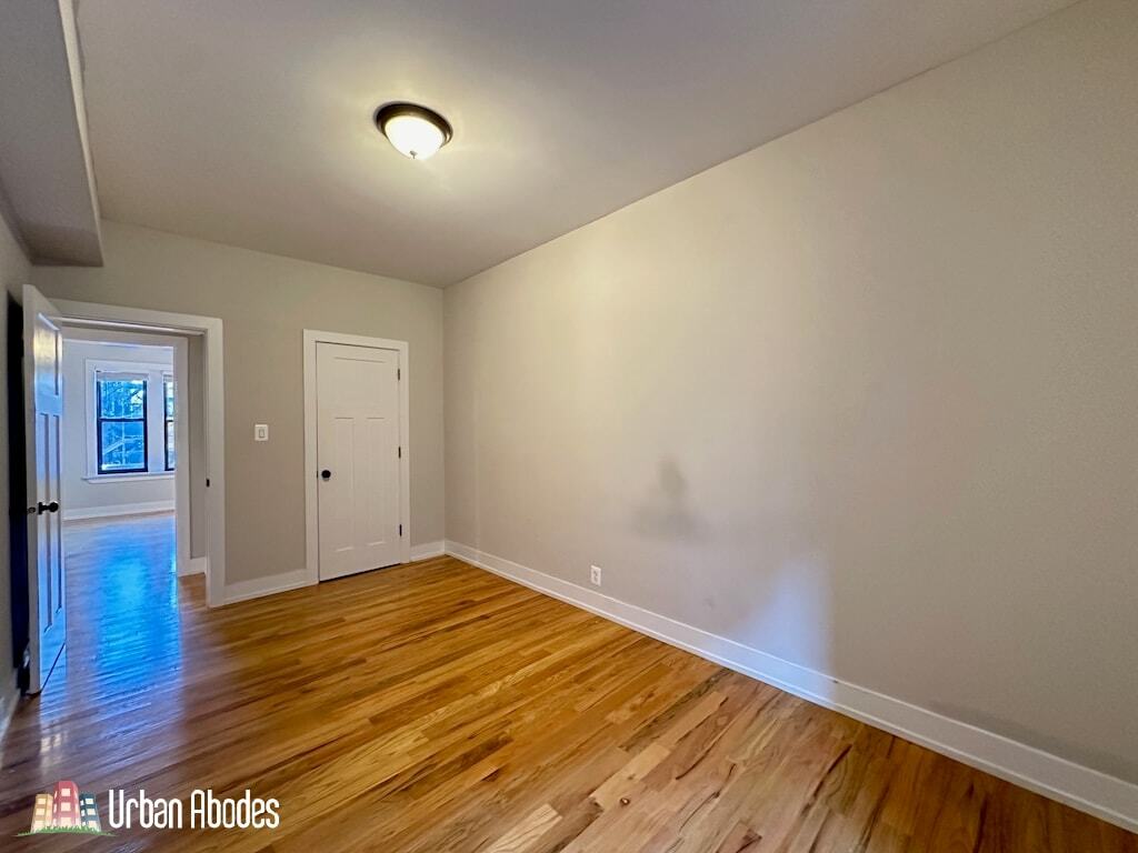 Building Photo - 3523 N Racine Ave