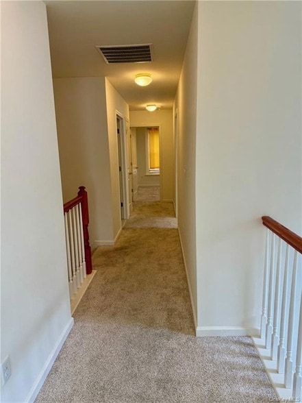 Building Photo - 24 Cobblestone Ln