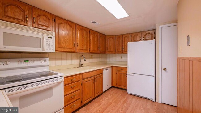 Primary Photo - 1115 Stonybrook Dr