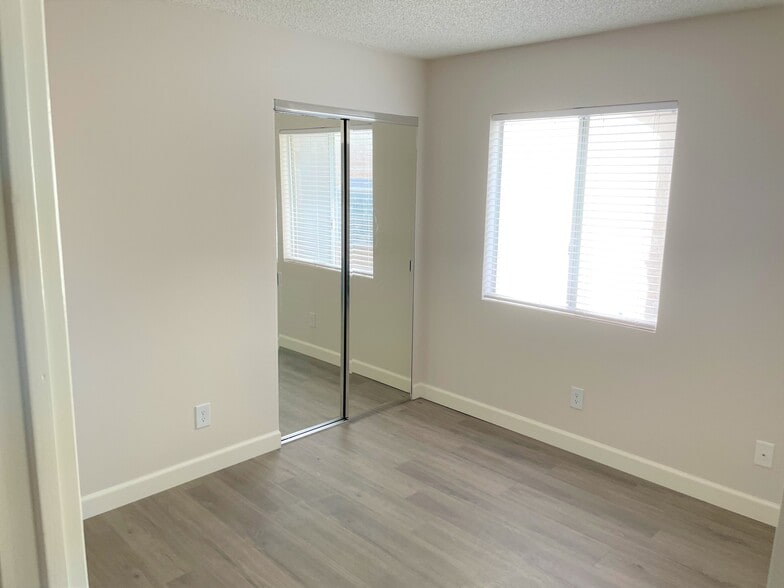 Building Photo - 19808 Sandpiper Plz