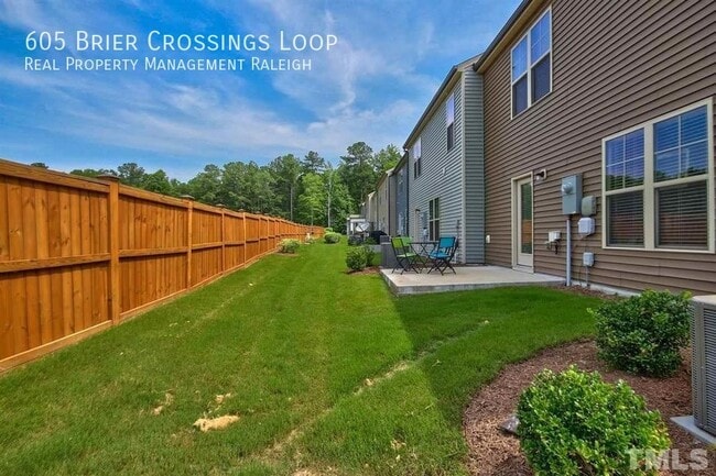 Building Photo - 605 Brier Crossings Loop