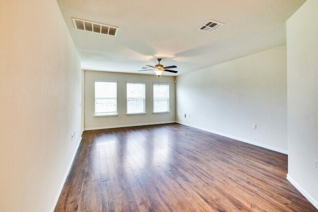 Building Photo - 4220 Creede Dr
