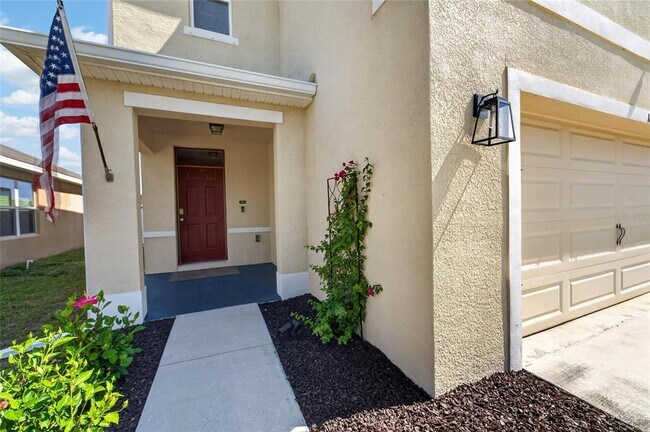 Building Photo - 11176 Leland Groves Dr