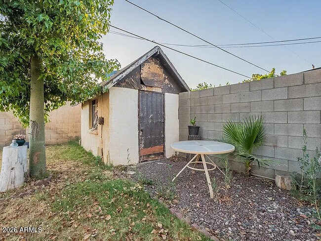 Building Photo - 17410 N 16th Ave