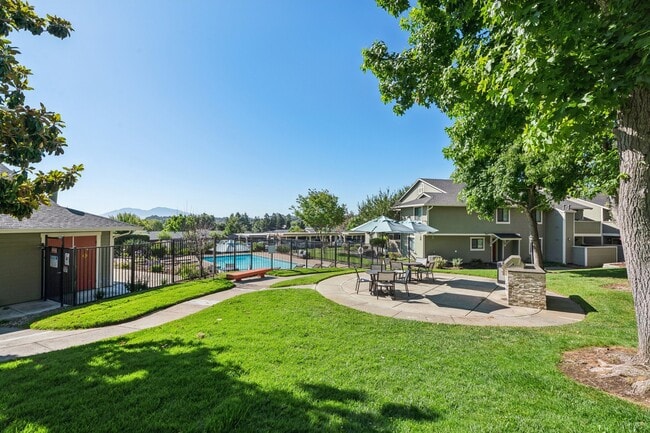 Building Photo - Ridgecrest Apartment Homes