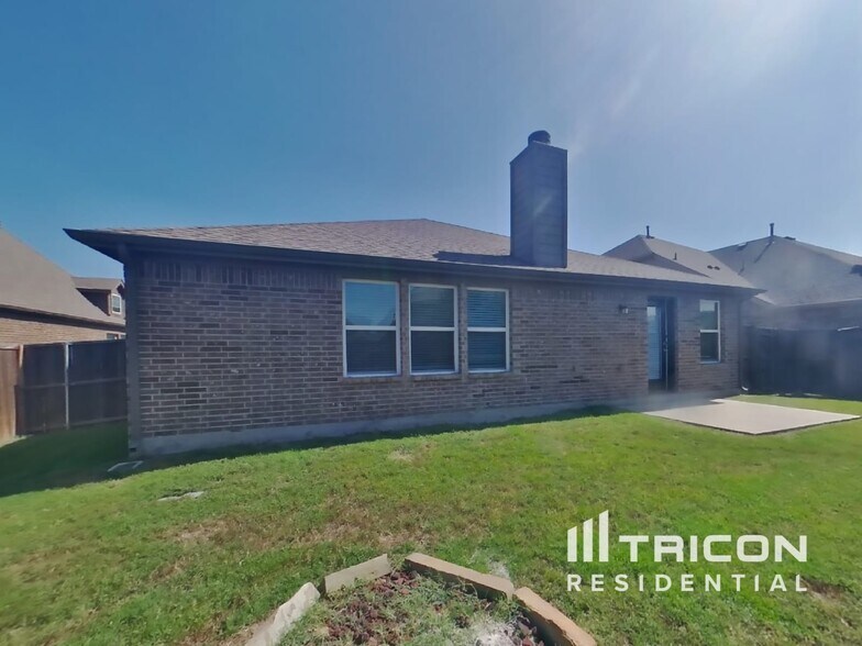 Building Photo - 525 Hunt Farms Rd