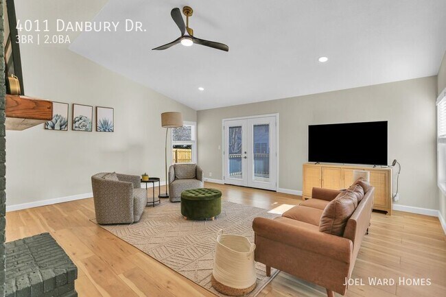 Building Photo - 4011 Danbury Dr