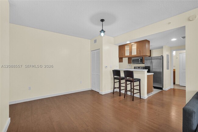 Building Photo - 601 NE 23rd St