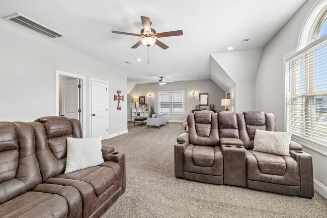 Building Photo - 8325 Turnbull Dr