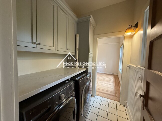 Building Photo - Beautiful Penryn 3bd/2ba House With Detach...
