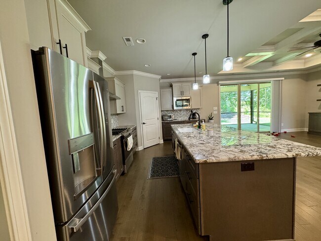 Building Photo - 238 Osage Dr