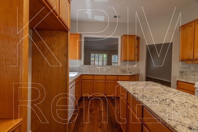 Building Photo - 10314 Creek Trail Cir