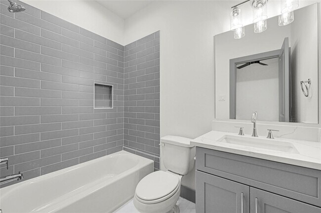 Building Photo - 4019 Stassen St