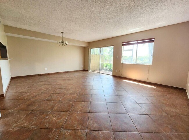 Building Photo - 7952 NW 7th Ct