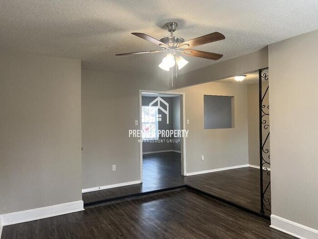 Building Photo - 6313 Leamont Dr