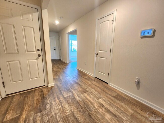 Building Photo - 7457 Steeplechase Blvd