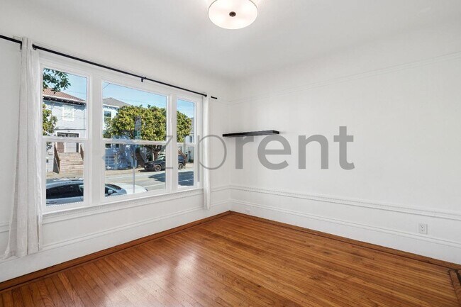 Building Photo - 1143 Anza St