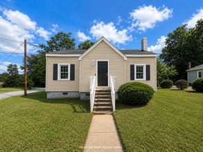 Building Photo - 307 Providence Rd