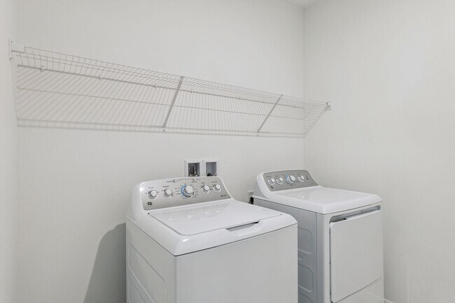 Building Photo - Brand New Construction 4b/3ba Home in Debary