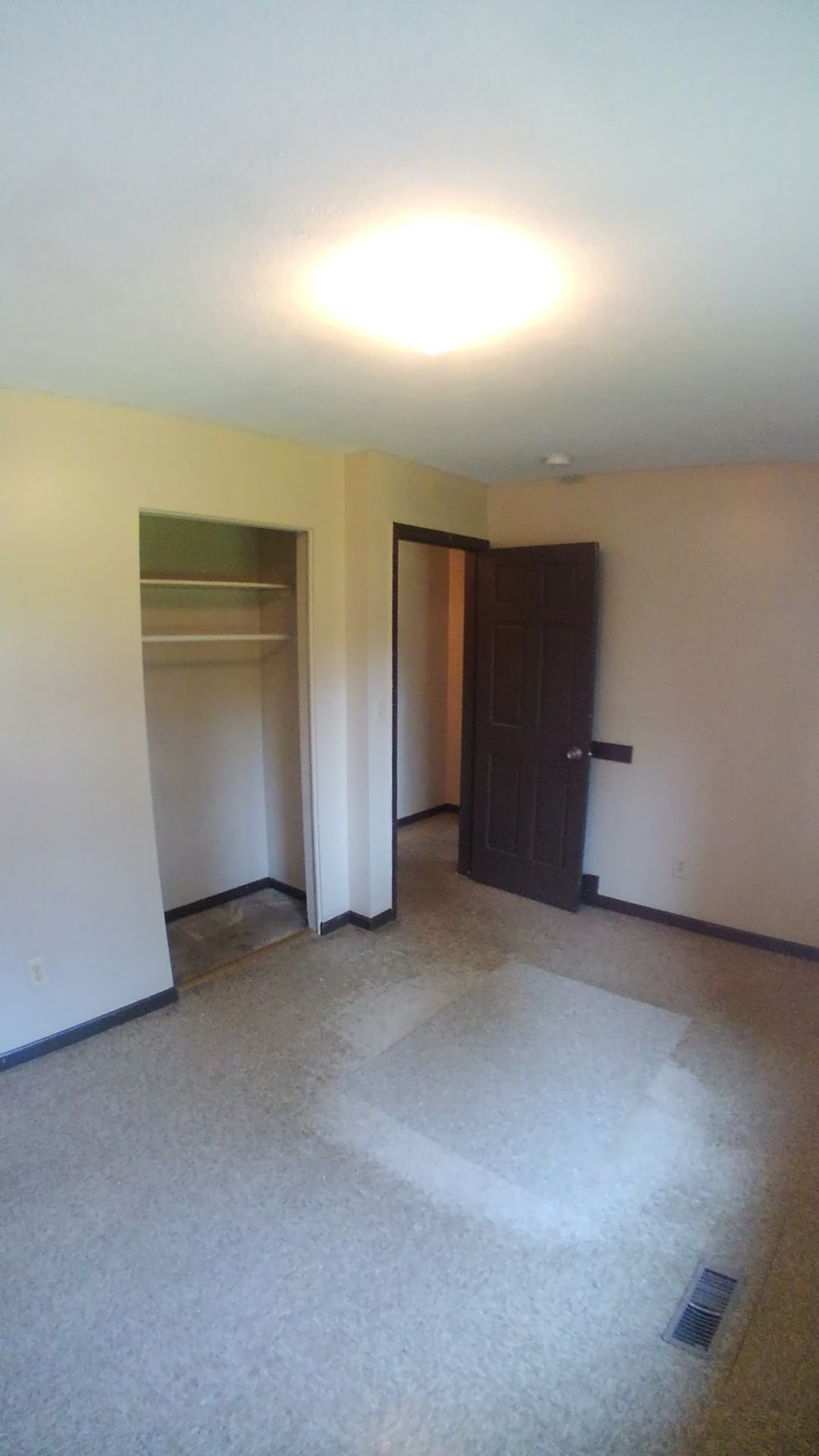 Bedroom - 1302 Albert Ave