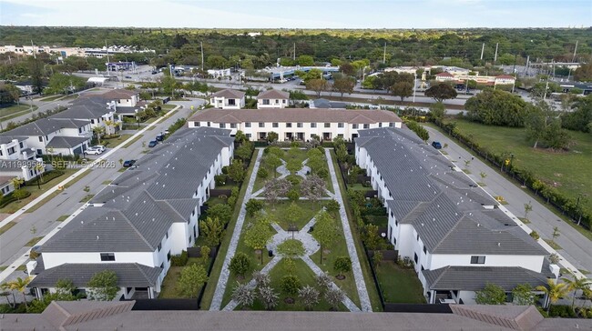 Building Photo - 8267 SW 120th Ter