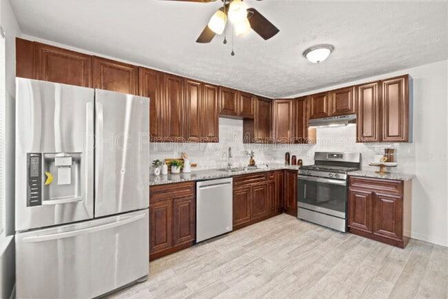 Building Photo - 3510 Ashley Station Dr SW