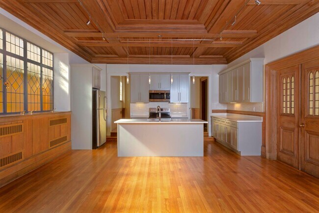 Interior Photo - The Academy Luxury Apartments and Townhomes