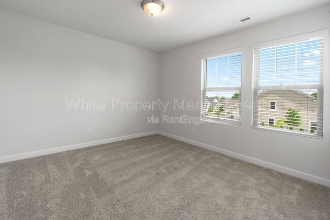 Building Photo - 4962 Durneigh Dr