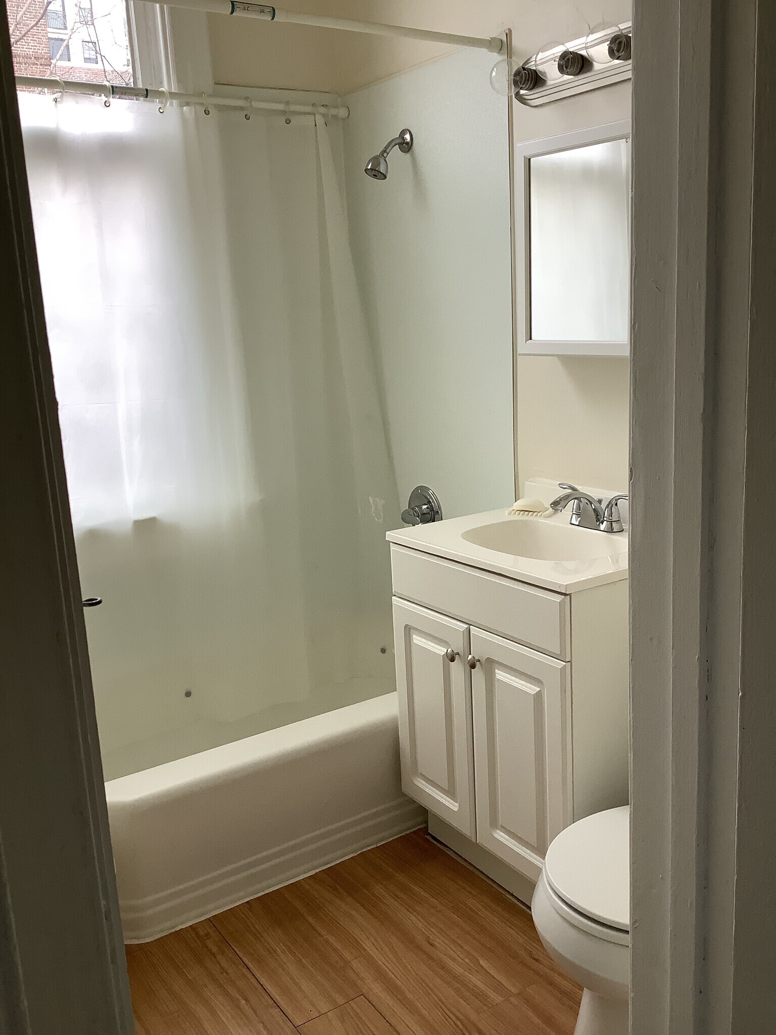 Building Photo - 943 M St NW