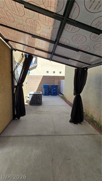 Building Photo - 5256 Paradise Valley Ave