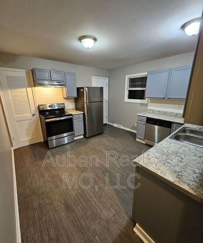 Building Photo - 1727 N 51st Terrace