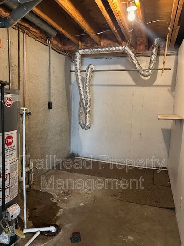 Building Photo - 8307 Woodson Dr