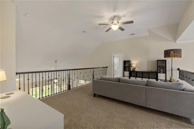 Building Photo - 15609 Cabrillo Way