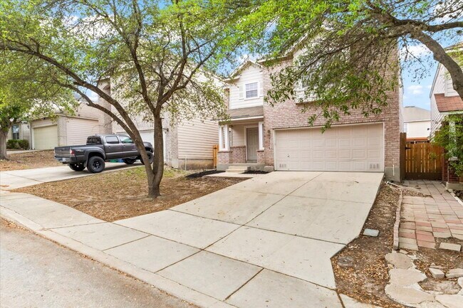Building Photo - Spacious 4 Bedroom Home in Prime Medical Center Location