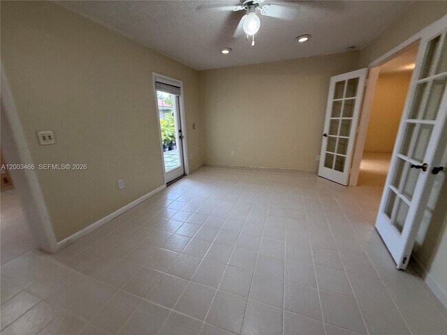 Building Photo - 1556 San Benito Ave