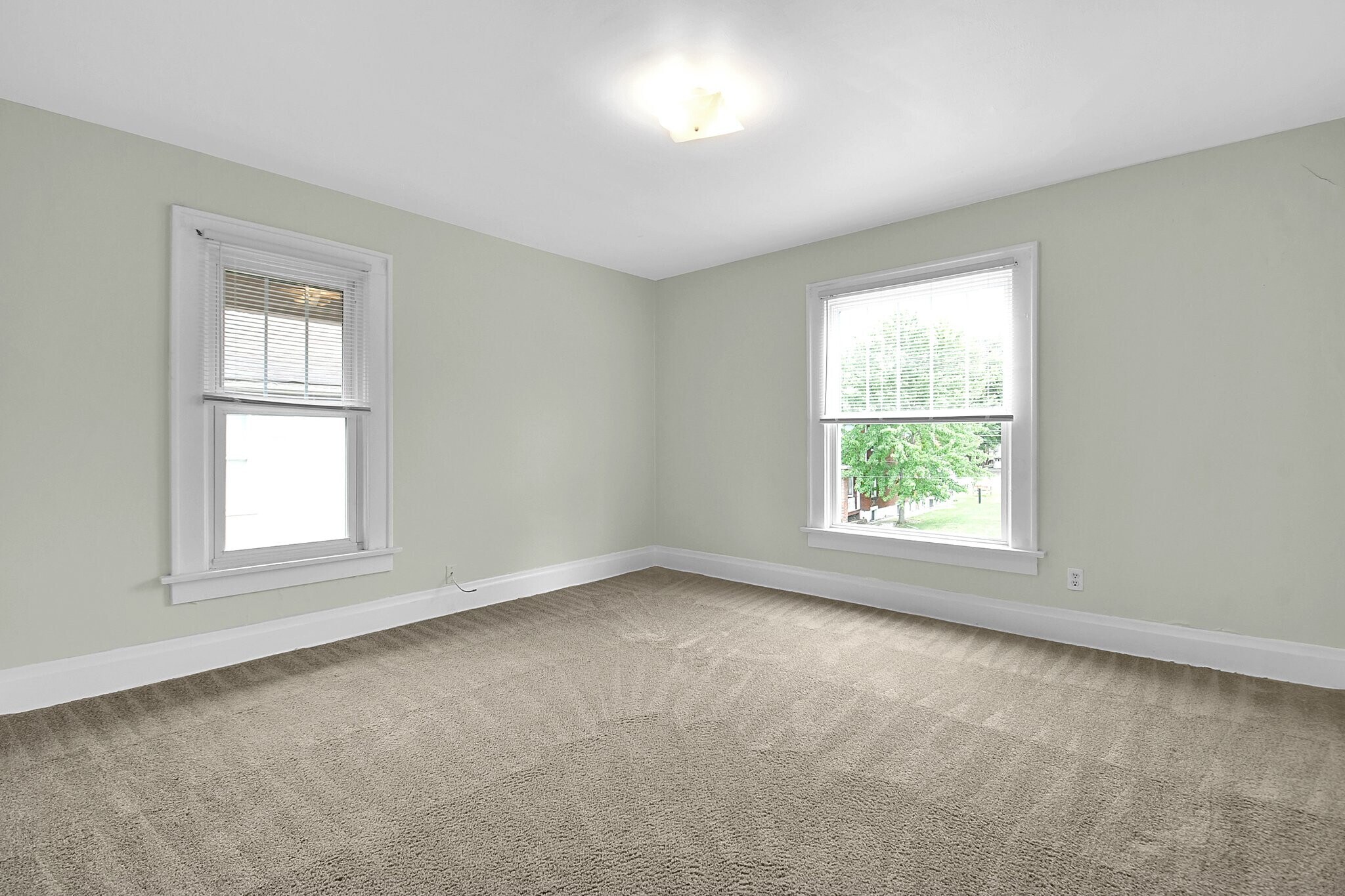 Building Photo - 97 E Frambes Ave