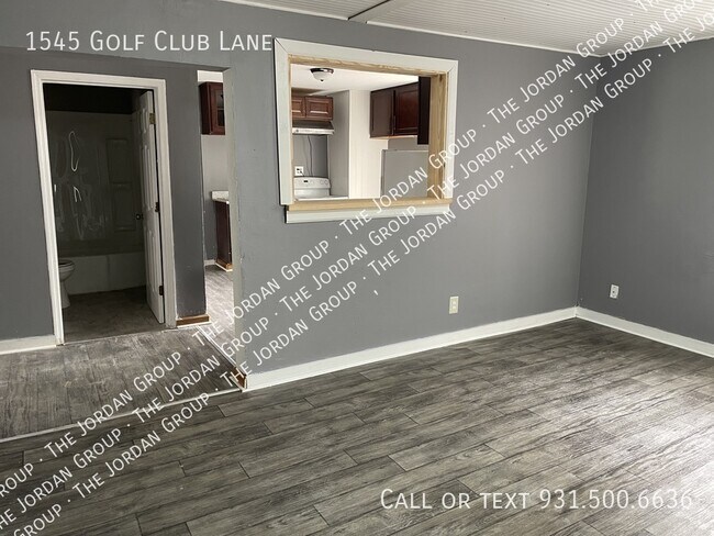 Building Photo - 1545 Golf Club Ln