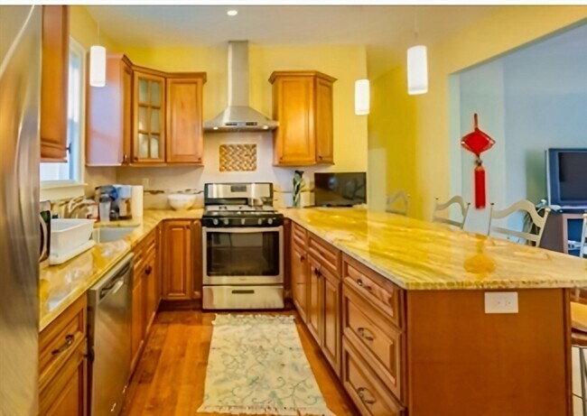 Building Photo - 25 Ralph Piteri Terrace