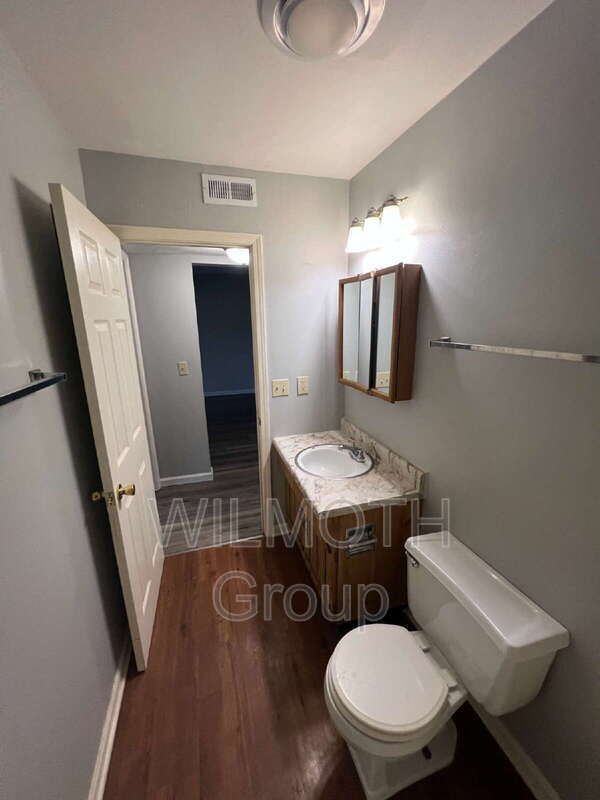 Building Photo - 1325 Millerwood Dr