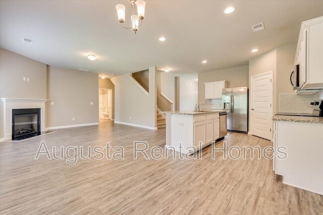 Building Photo - 5054 Vine Ln