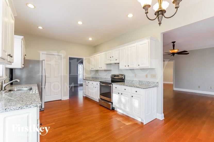 Building Photo - 5142 4th Colony Dr