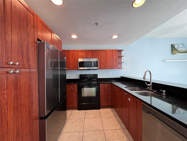 Building Photo - 10885 NW 89th Terrace