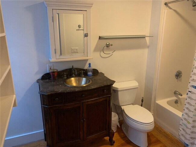 Building Photo - 28 Broadway