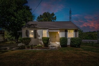 Building Photo - 3 Bed 2 Bath | Wedgewood Houston