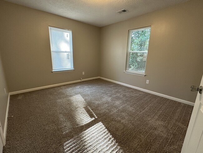 Building Photo - 6135 Sunbridge Ct